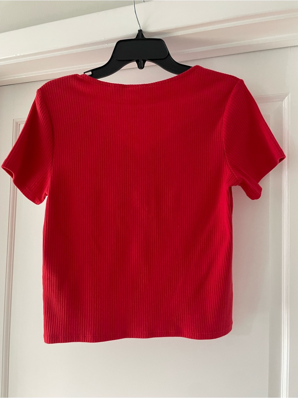 📌 Levi’s Red Ribbed Button-Front Women's Top - Picture 5 of 5
